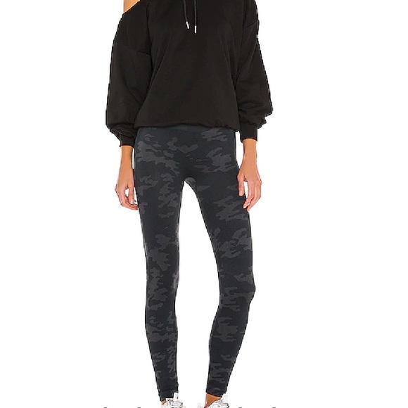 Spanx Camu Leggings - Picture 1 of 6